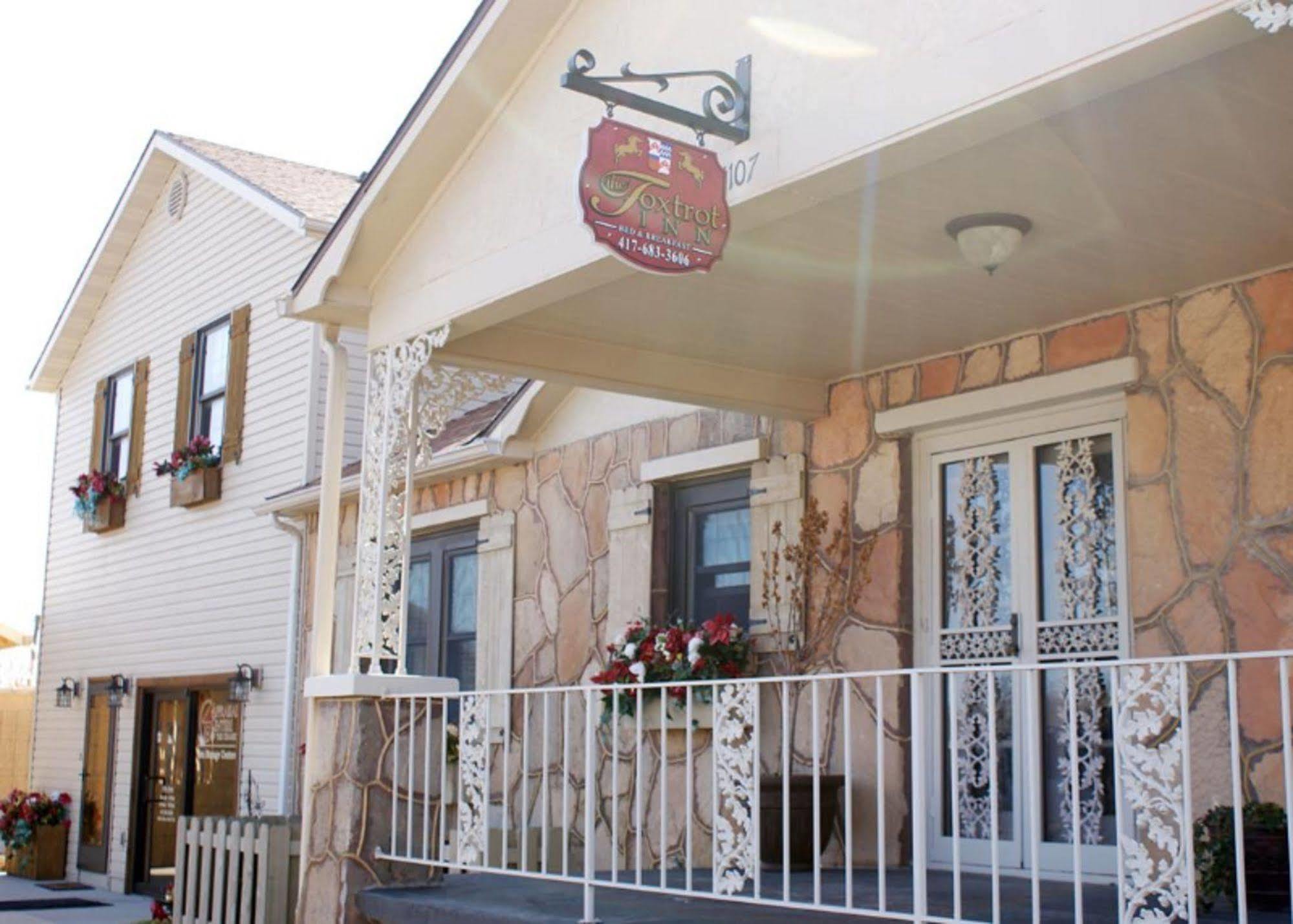 The Foxtrot Inn Ava Luaran gambar